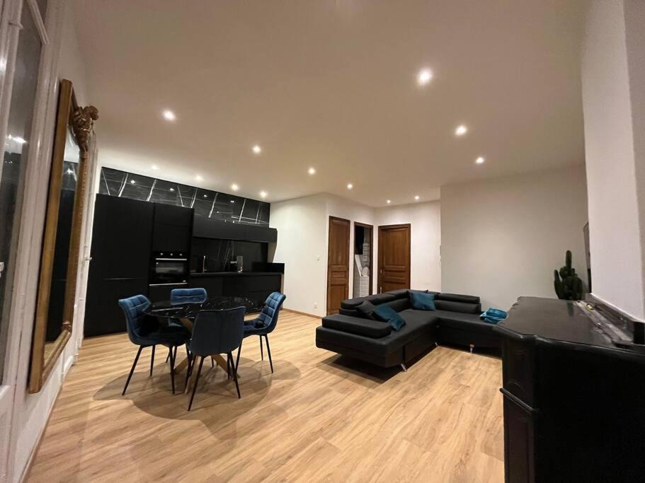 Appartement Haussmannien A 200M Des Halles. Narbona Esterno foto